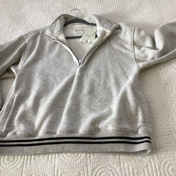 NWT Abercrombie & Fitch Gray  Quarter Zip Pullover Sweatshirt Womens Size S - Picture 12 of 12